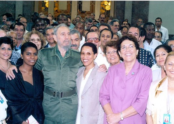 Riunione di Fidel con ambasciatori cubani nel Palazzo della Rivoluzione, 2004, Foto Minrex