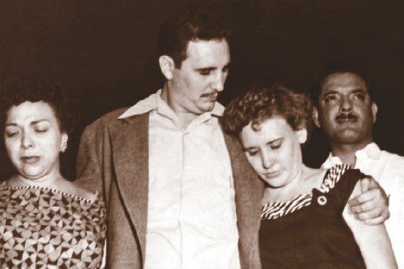 Fidel con Melba Hernandez(sx), Haydée Santamaria e Luis Conte Aguero
